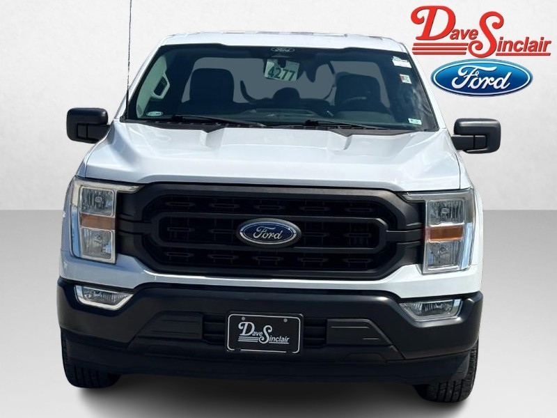 Ford F-150 Vehicle Full-screen Gallery Image 02