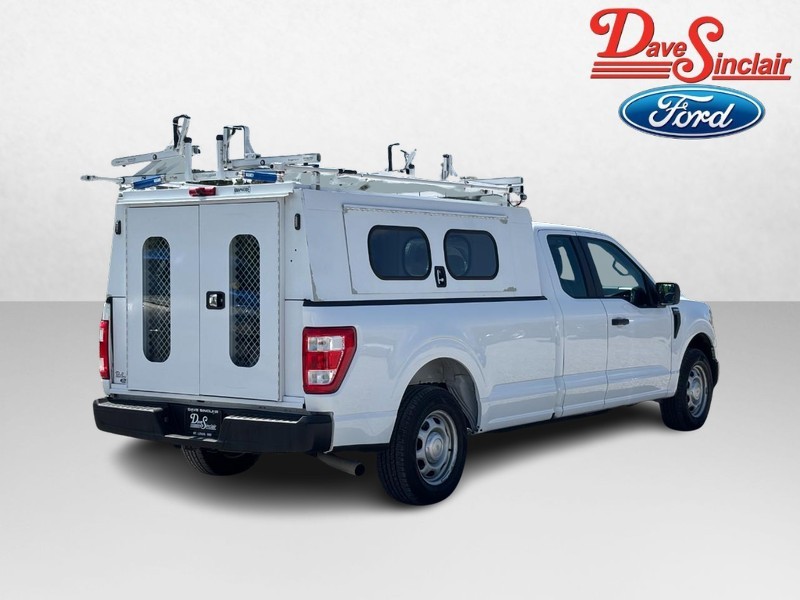 Ford F-150 Vehicle Full-screen Gallery Image 07