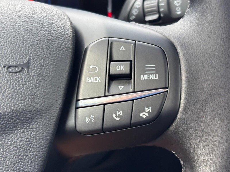 Ford Bronco Sport Vehicle Full-screen Gallery Image 20