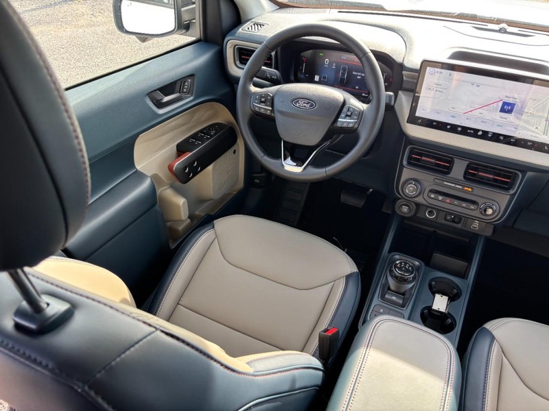 Ford Maverick Vehicle Full-screen Gallery Image 14