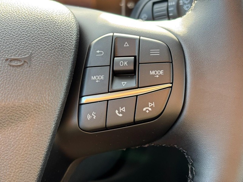 Ford Maverick Vehicle Full-screen Gallery Image 20