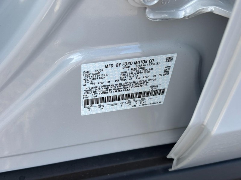 Ford Maverick Vehicle Full-screen Gallery Image 25