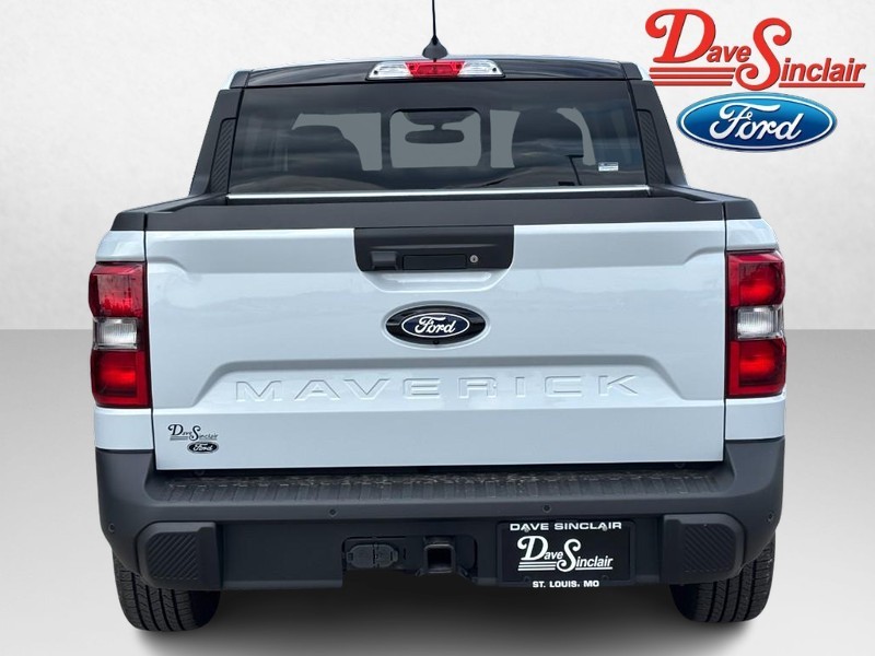 Ford Maverick Vehicle Full-screen Gallery Image 08
