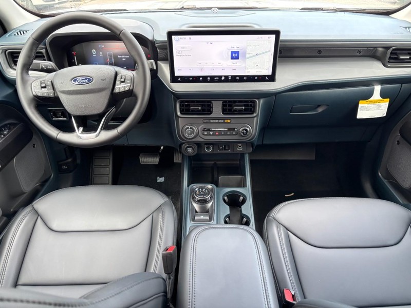 Ford Maverick Vehicle Full-screen Gallery Image 15
