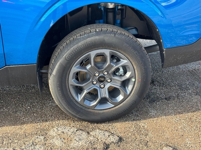 Ford Maverick Vehicle Full-screen Gallery Image 12