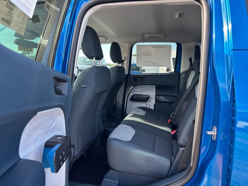 Ford Maverick Vehicle Full-screen Gallery Image 13
