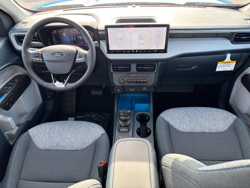 Ford Maverick Vehicle Full-screen Gallery Image 15