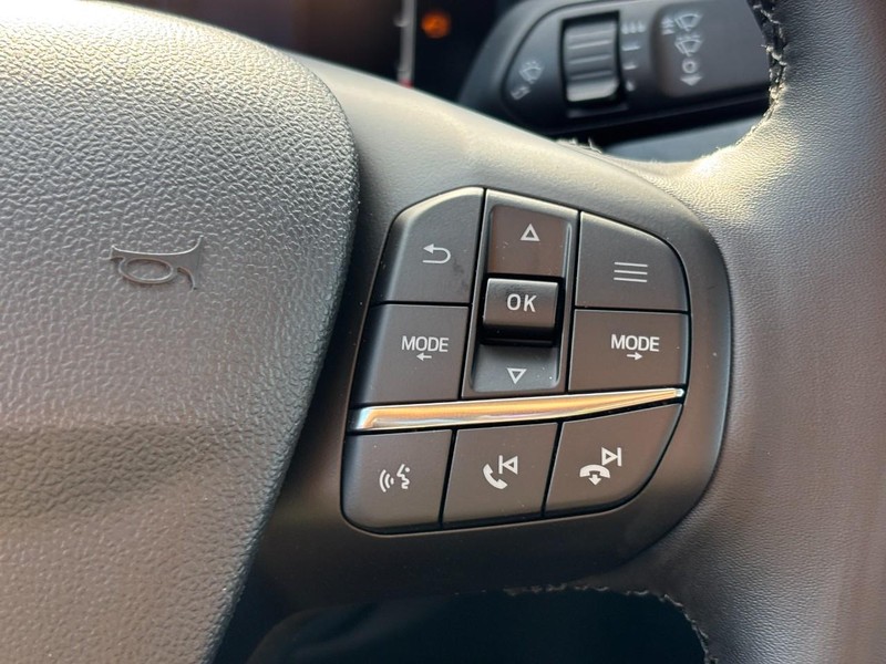 Ford Maverick Vehicle Full-screen Gallery Image 20