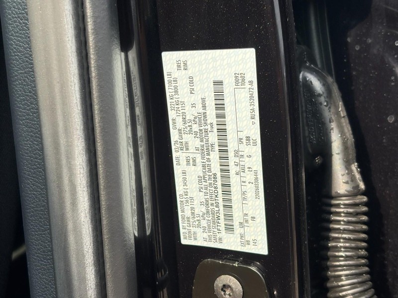 Ford F-150 Vehicle Full-screen Gallery Image 26