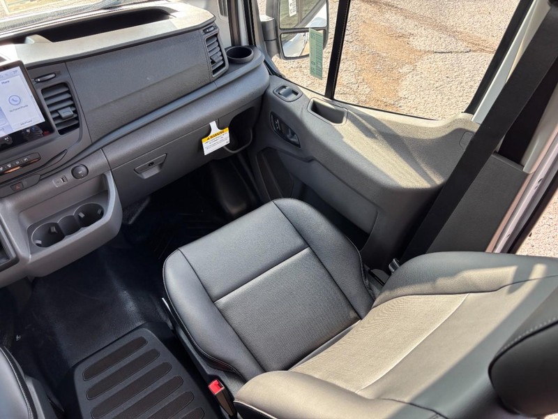 Ford Transit Cargo Van Vehicle Full-screen Gallery Image 15
