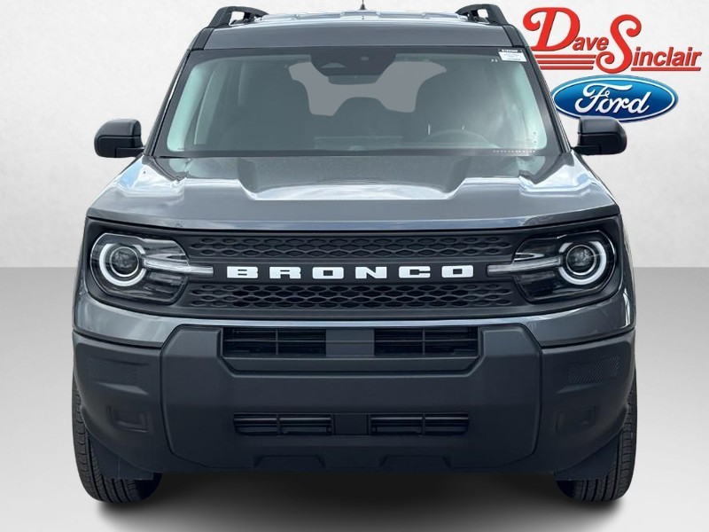Ford Bronco Sport Vehicle Full-screen Gallery Image 02