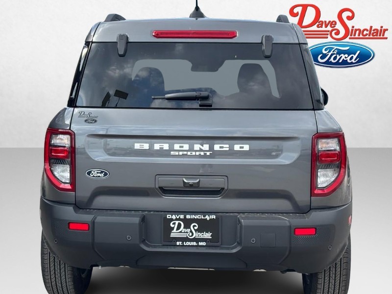 Ford Bronco Sport Vehicle Full-screen Gallery Image 08