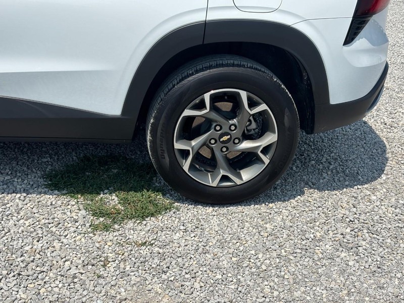 Chevrolet Trax Vehicle Full-screen Gallery Image 10