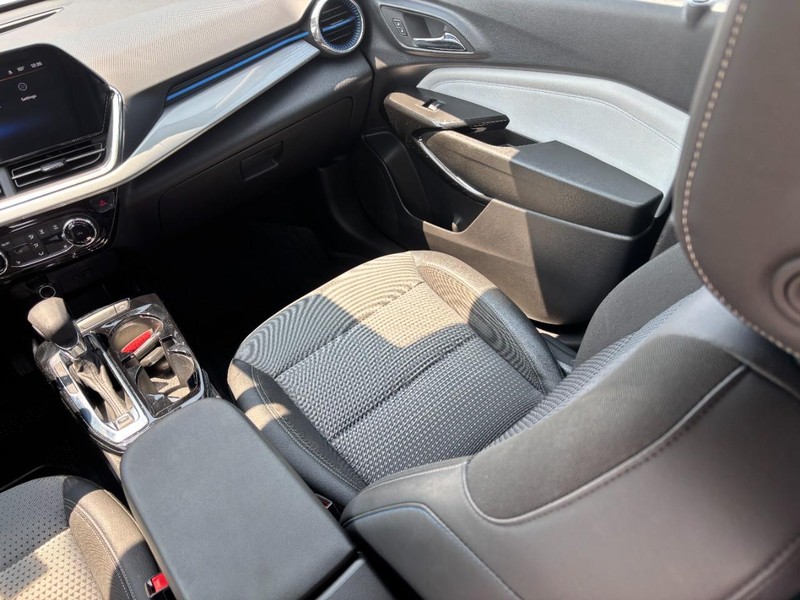 Chevrolet Trax Vehicle Full-screen Gallery Image 14