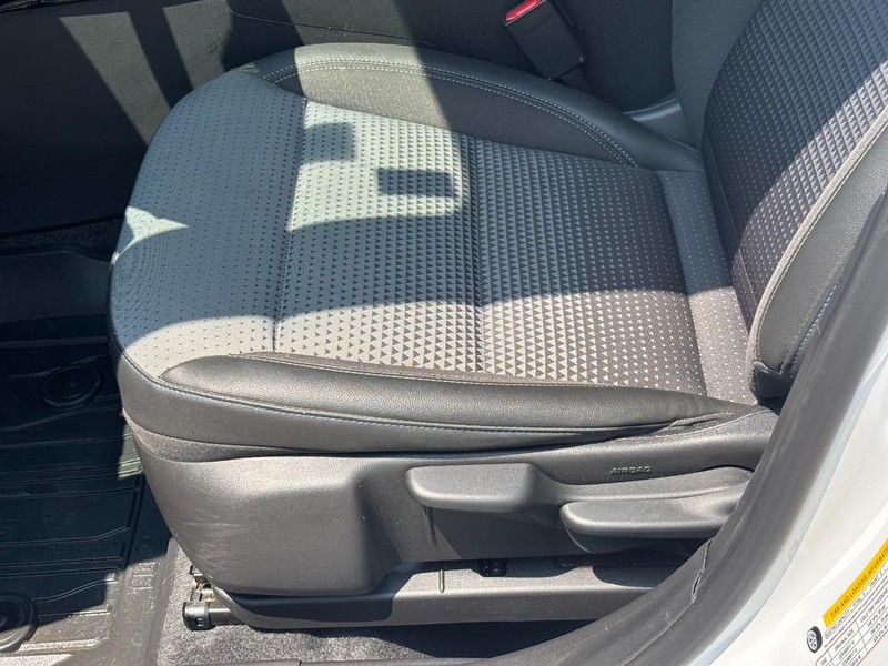 Chevrolet Trax Vehicle Full-screen Gallery Image 15