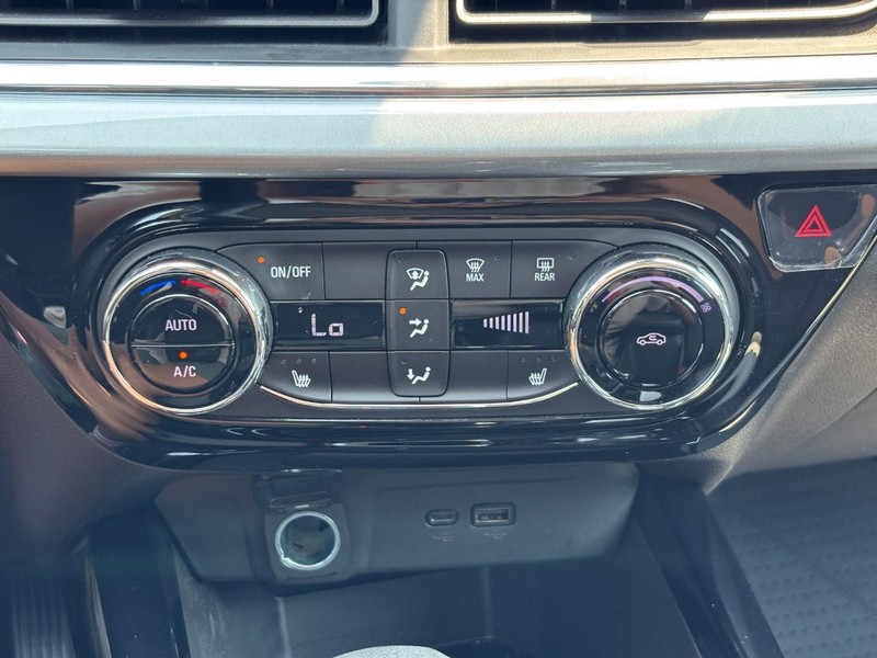 Chevrolet Trax Vehicle Full-screen Gallery Image 22