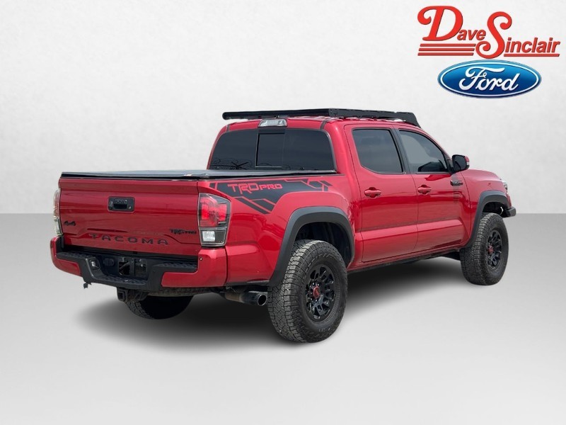 Toyota Tacoma Vehicle Full-screen Gallery Image 07