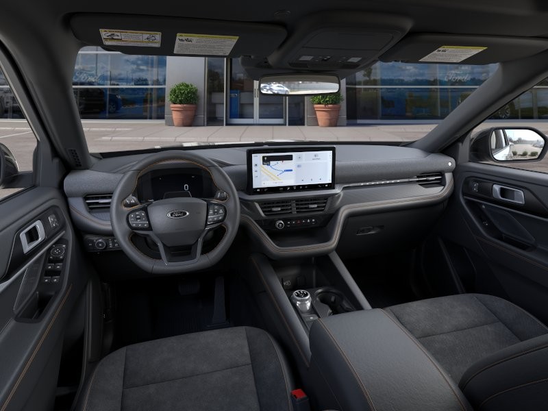 Ford Explorer Vehicle Image 11