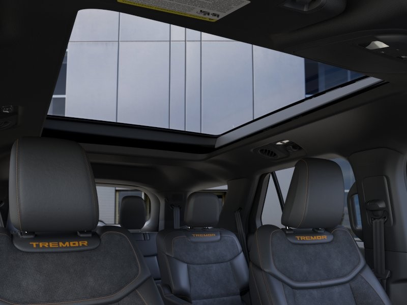 Ford Explorer Vehicle Image 24