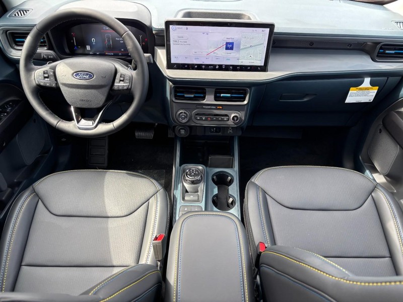 Ford Maverick Vehicle Full-screen Gallery Image 16