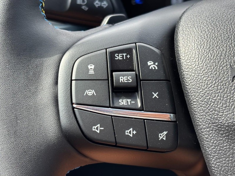 Ford Maverick Vehicle Full-screen Gallery Image 20