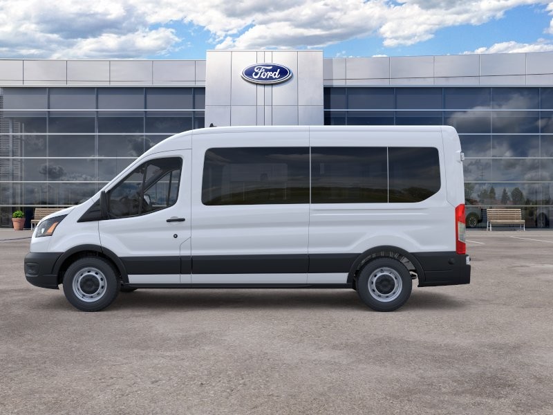 Ford Transit Passenger Wagon Vehicle Full-screen Gallery Image 04