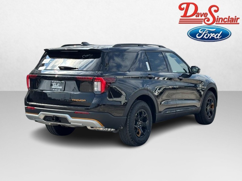 Ford Explorer Vehicle Full-screen Gallery Image 07