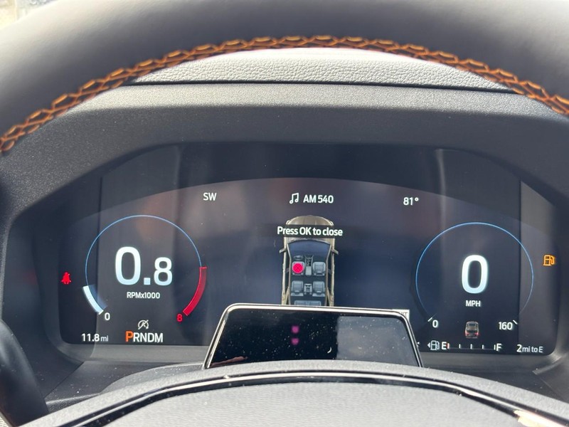 Ford Explorer Vehicle Full-screen Gallery Image 22