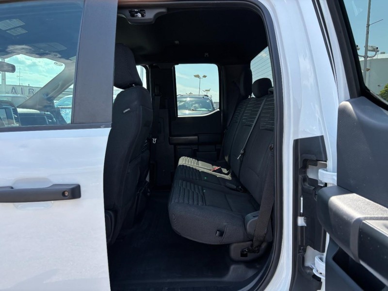 Ford F-150 Vehicle Image 13
