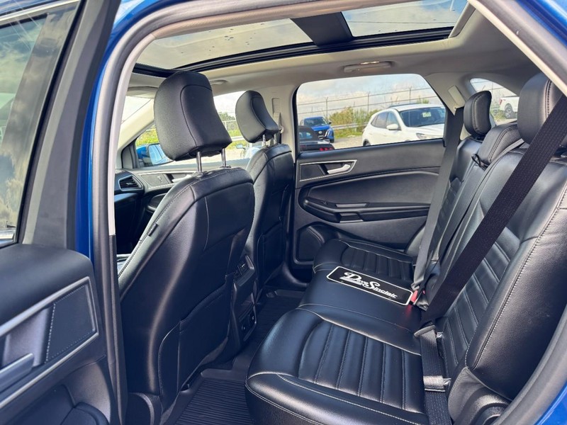 Ford Edge Vehicle Image 12