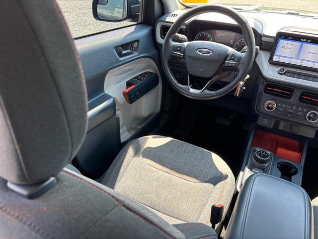 Ford Maverick Vehicle Image 14