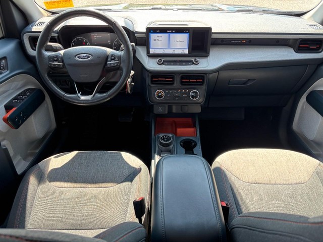Ford Maverick Vehicle Image 15