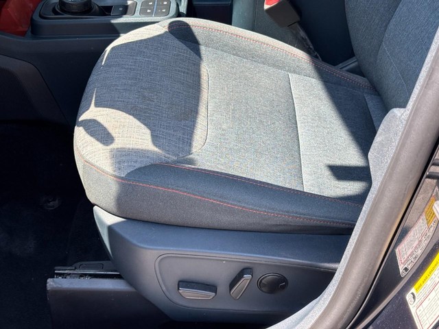 Ford Maverick Vehicle Image 17