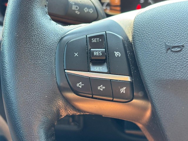 Ford Maverick Vehicle Image 19