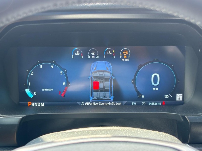 Ford F-150 Vehicle Full-screen Gallery Image 21