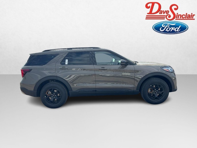 Ford Explorer Vehicle Full-screen Gallery Image 05