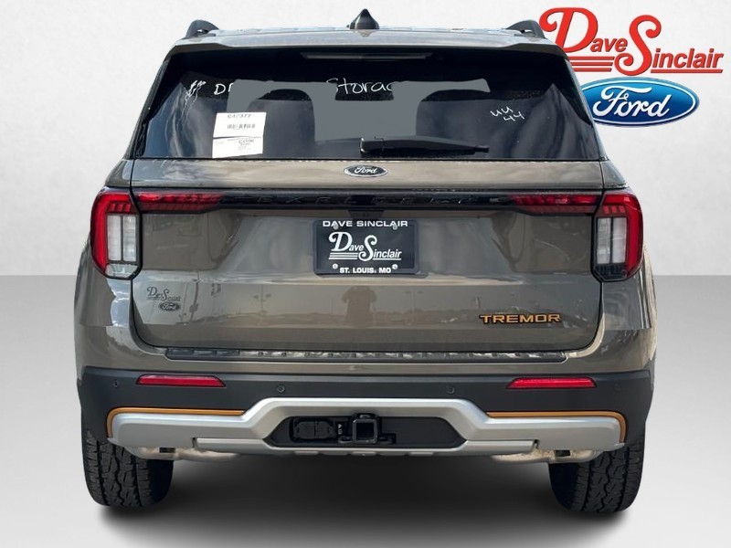 Ford Explorer Vehicle Full-screen Gallery Image 08