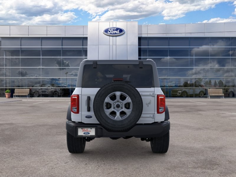 Ford Bronco Vehicle Full-screen Gallery Image 07