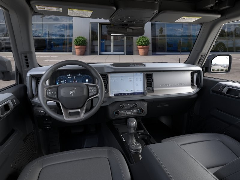 Ford Bronco Vehicle Full-screen Gallery Image 11