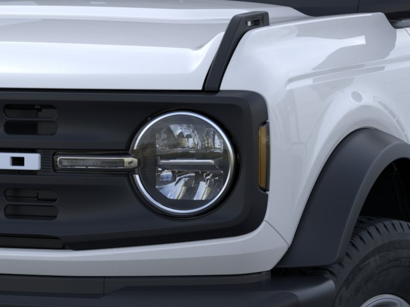 Ford Bronco Vehicle Full-screen Gallery Image 22