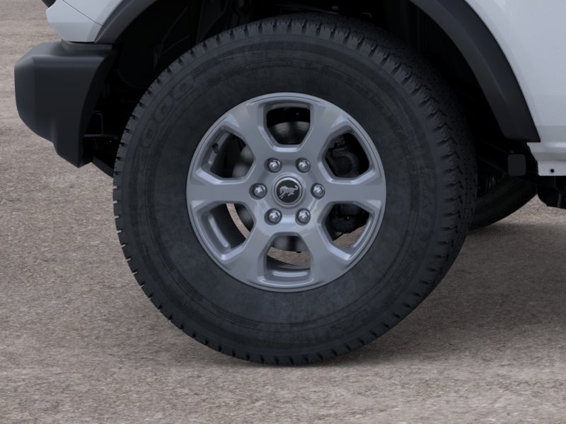 Ford Bronco Vehicle Full-screen Gallery Image 23
