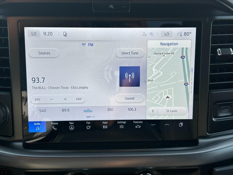 Ford F-150 Vehicle Full-screen Gallery Image 22