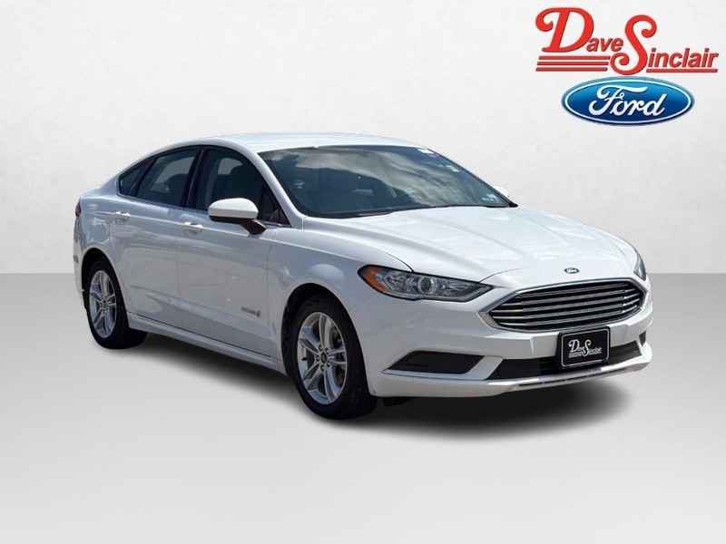 Ford Fusion Hybrid Vehicle Full-screen Gallery Image 04