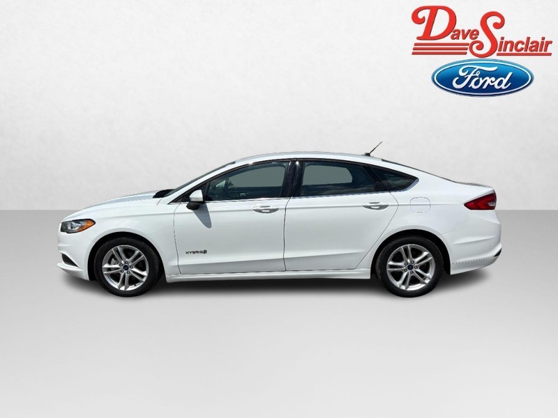 Ford Fusion Hybrid Vehicle Full-screen Gallery Image 10