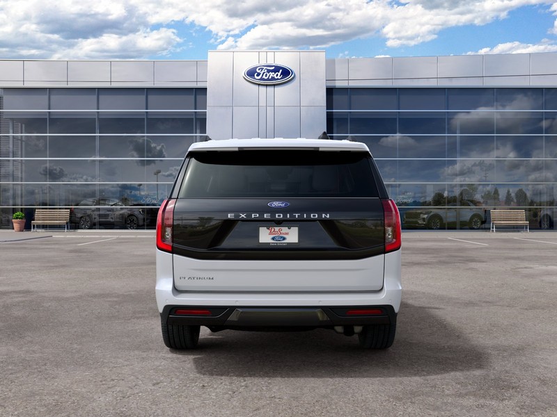 Ford Expedition Vehicle Full-screen Gallery Image 09