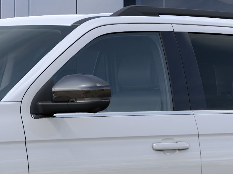 Ford Expedition Vehicle Full-screen Gallery Image 22