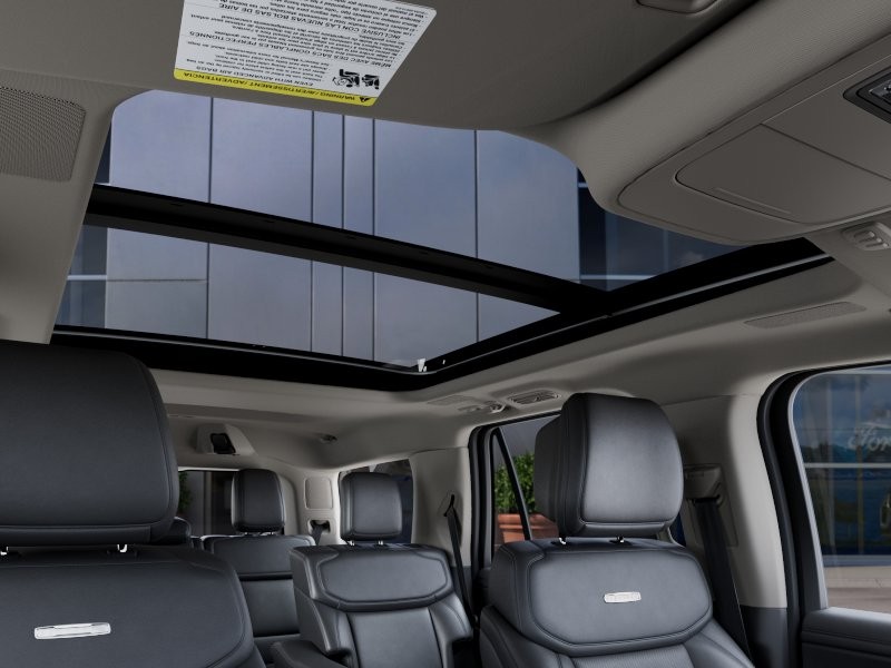 Ford Expedition Vehicle Full-screen Gallery Image 24