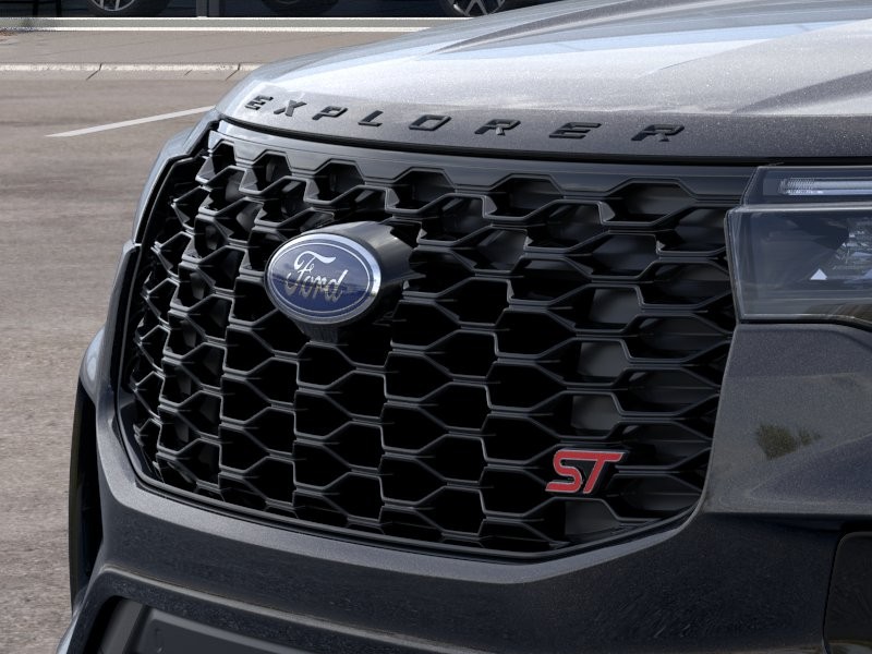 Ford Explorer Vehicle Full-screen Gallery Image 19