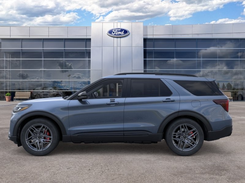Ford Explorer Vehicle Full-screen Gallery Image 04