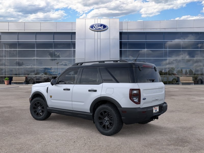 Ford Bronco Sport Vehicle Full-screen Gallery Image 05